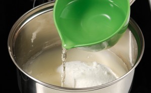Geleia de pinga com cafe3 300x185 Geléia de pinga com café