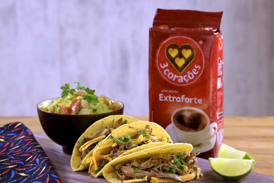 Tacos de Carne Suína com Café