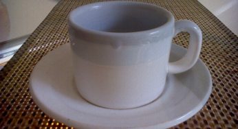 O coffee lover, a namorada e a xícara