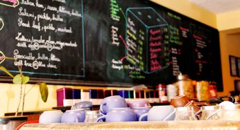 Cafeteria oferece jogos de tabuleiro para nerds