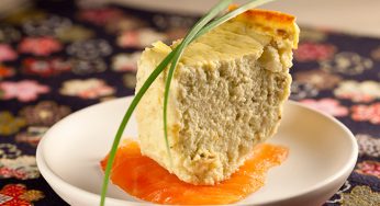 Torta de abobrinha com chá de camomila