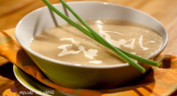 Sopa de alho com café extra forte