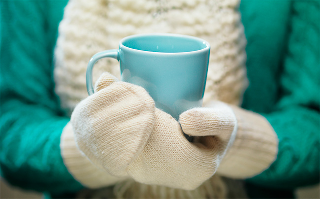 Sueco escolhe ajudar pessoas no inverno com café
