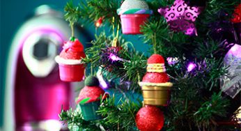 Aprenda a fazer enfeites de Natal com cápsulas de café