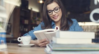 A Inglaterra quer bibliotecas parecidas com cafeterias