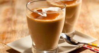 Panna cotta de café com leite e coco